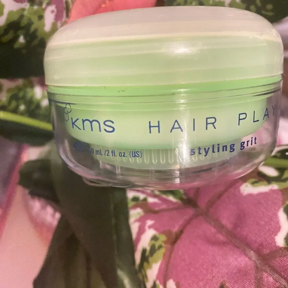 🛍️ KMS Hairplay Styling grit (paste) flexible texture 2 oz💥